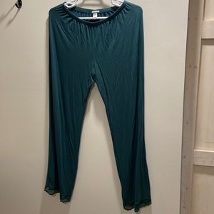 Eberjey Green Lounge Pants with Lace Fringed Bottoms